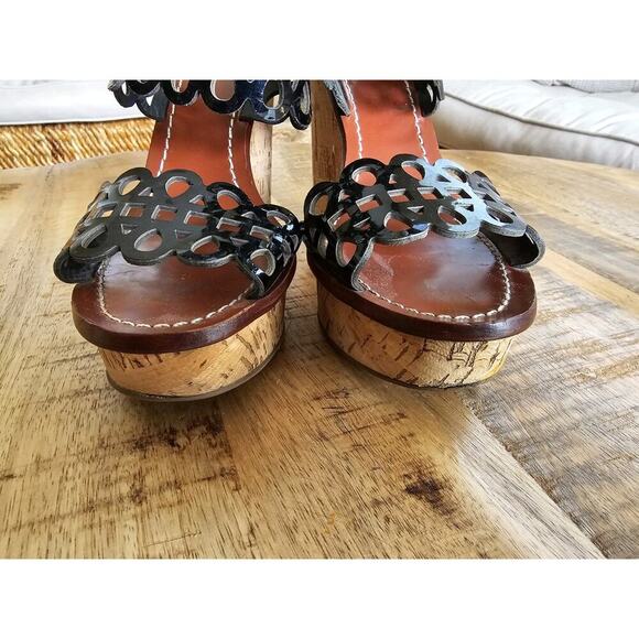 Tory Burch Women's Daisy Floral Platform Wedge Perf Leather Sandal Size 5.5 - Picture 5 of 14